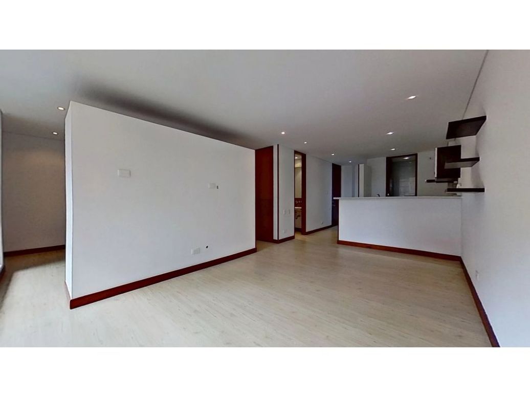 Apartamento de 1 alcoba en venta en Chapinero, Bogotá, 64 m² · foto 3 de 10