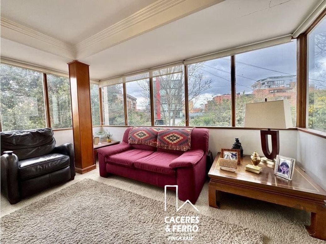 Casa de 3 alcobas en venta en San Patricio, Bogotá, 250 m² · foto 6 de 17