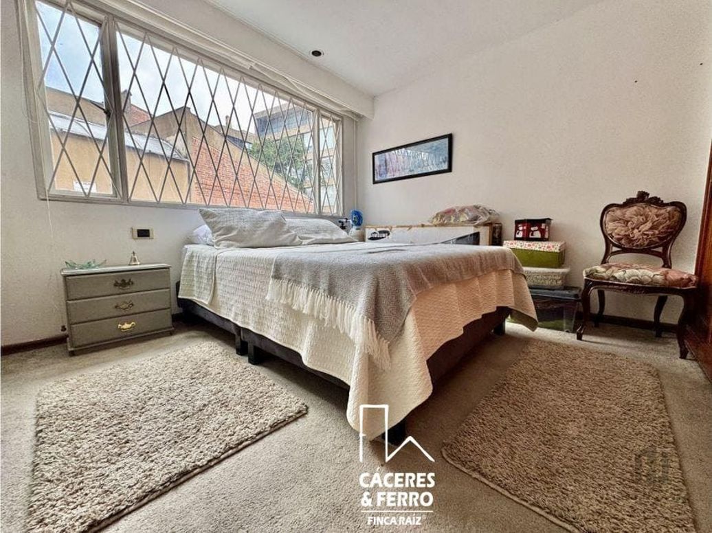 Casa de 3 alcobas en venta en San Patricio, Bogotá, 250 m² · foto 12 de 17