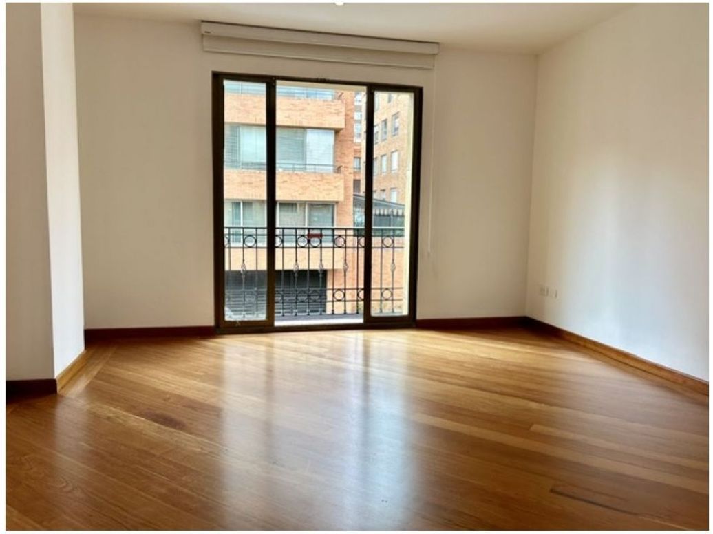 Apartamento de 3 alcobas en venta en Chicó Reservado, Bogotá, 221 m² · foto 14 de 20