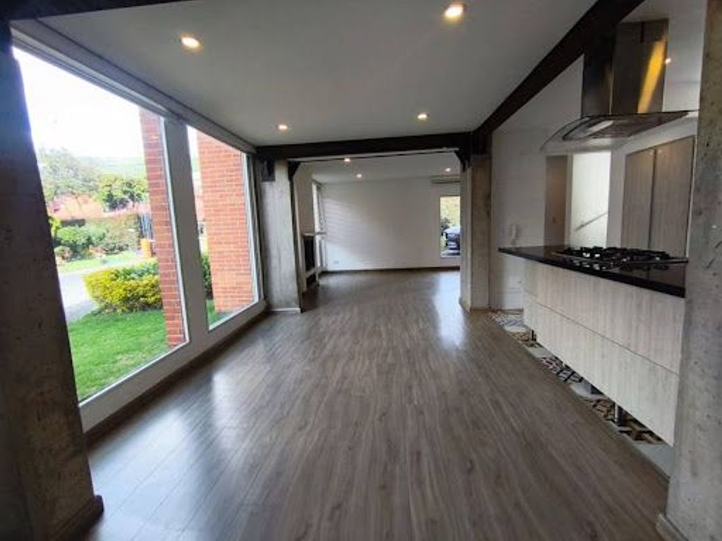 Casa de 4 alcobas en venta en Belmira, Bogotá, 174 m² · foto 5 de 20