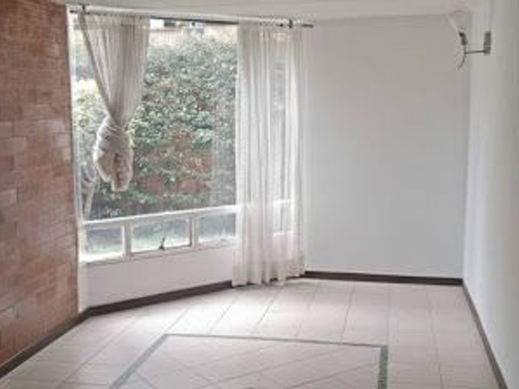 Apartamento de 3 alcobas en venta en Cedritos, Bogotá, 70 m² · foto 4 de 20