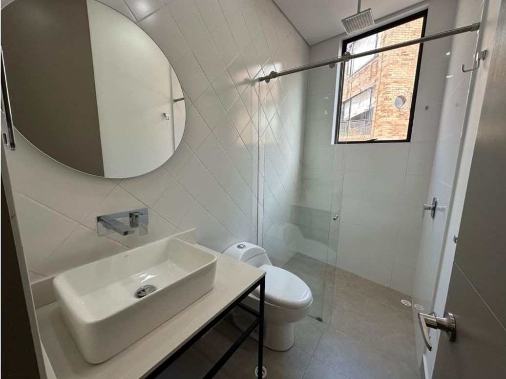 Apartaestudio en venta en Bella Suiza, Bogotá, 58 m² · foto 4 de 10