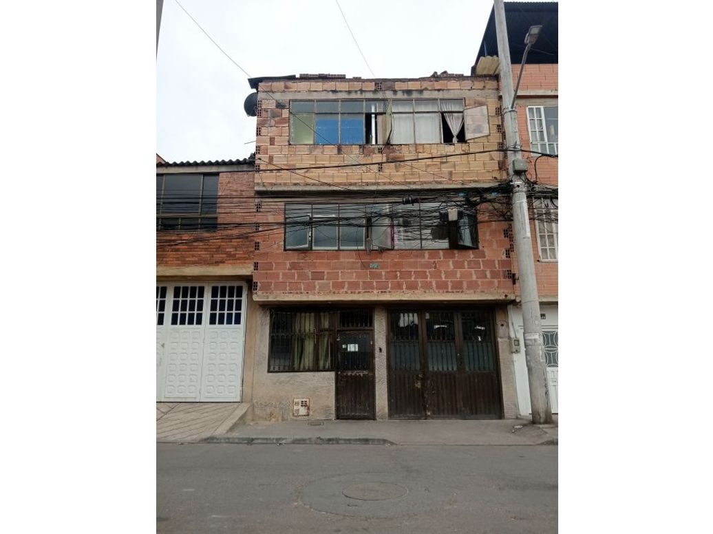 Apartaestudio en venta en Porvenir, Bogotá, 216 m² · foto 2 de 20