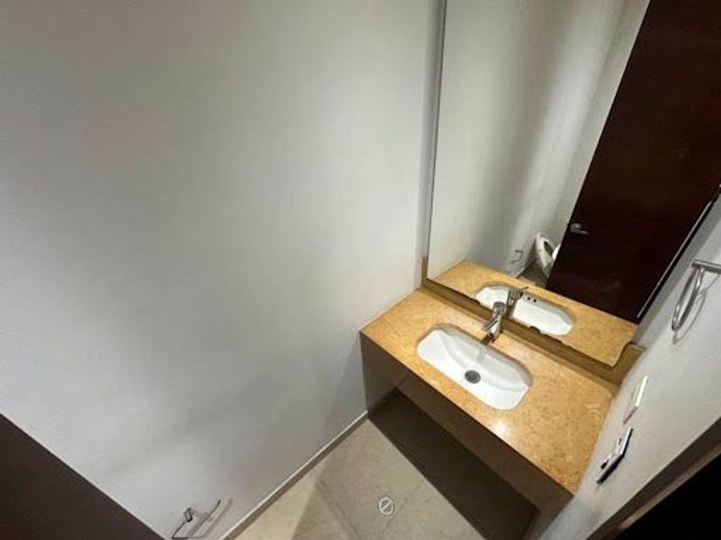 Apartamento de 3 alcobas en venta en Ciudad Salitre, Bogotá, 138 m² · foto 10 de 20