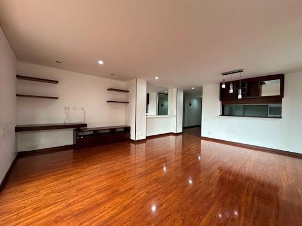Apartamento de 3 alcobas en venta en Ciudad Salitre, Bogotá, 138 m² · foto 4 de 20