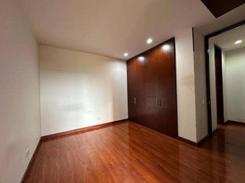 Apartamento de 3 alcobas en venta en Ciudad Salitre, Bogotá, 138 m² · foto 14 de 20