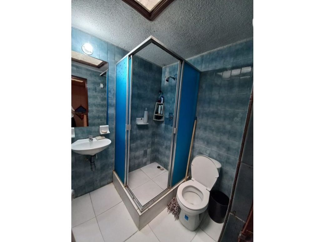 Casa de 6 alcobas en venta en Puente Aranda, Bogotá, 127 m² · foto 12 de 20