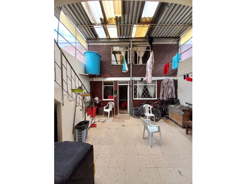 Casa de 6 alcobas en venta en Puente Aranda, Bogotá, 127 m² · foto 16 de 20