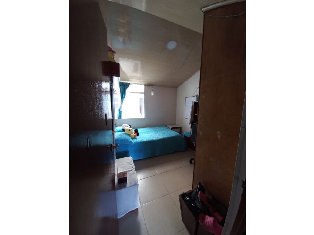 Casa de 6 alcobas en venta en Puente Aranda, Bogotá, 127 m² · foto 5 de 20