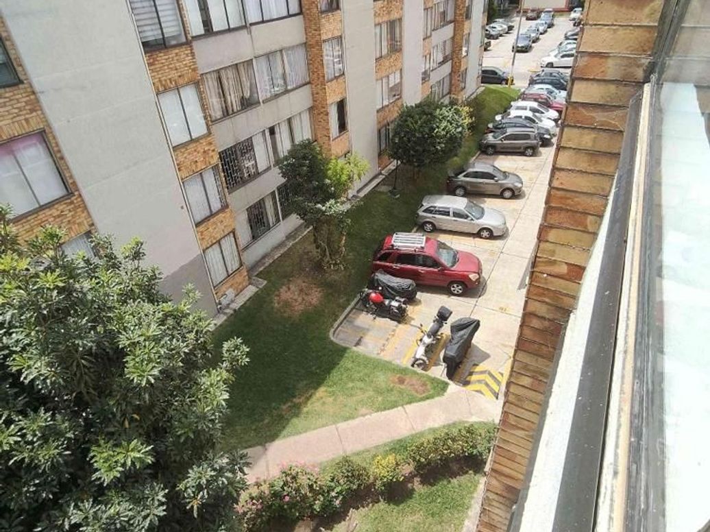 Apartamento de 4 alcobas en venta en Hacienda Cordoba, Bogotá, 73 m² · foto 19 de 20