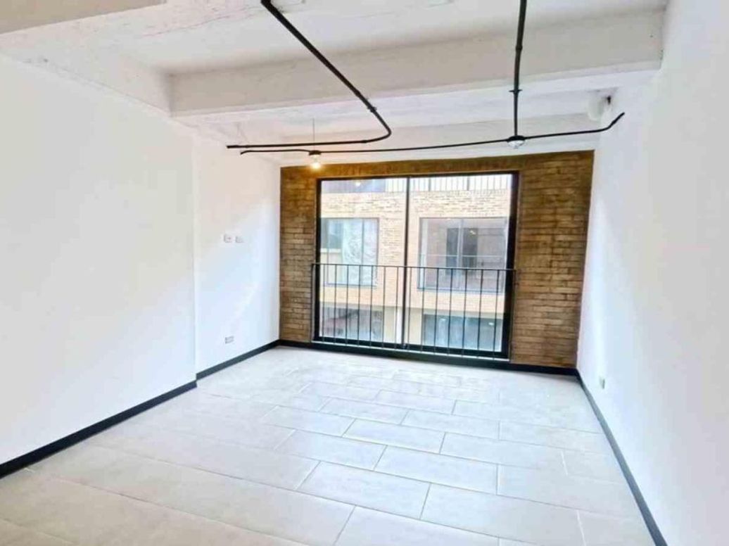 Apartamento de 1 alcoba en venta en Alcázares Norte, Bogotá, 24 m² · foto 2 de 20
