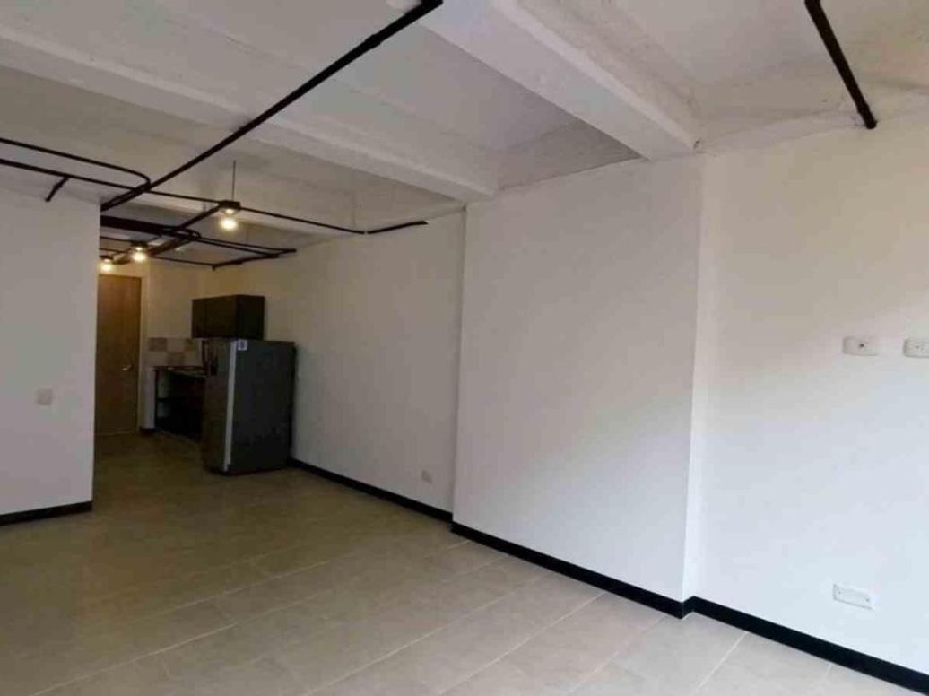 Apartamento de 1 alcoba en venta en Alcázares Norte, Bogotá, 24 m² · foto 3 de 20