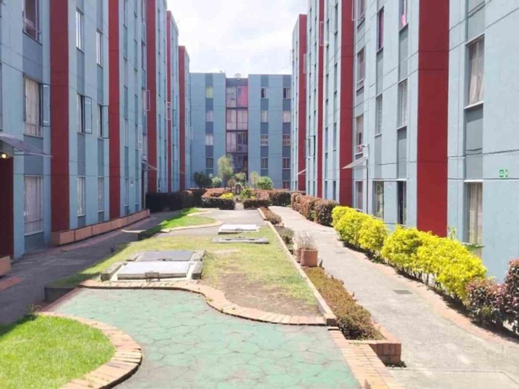 Apartamento de 3 alcobas en venta en Tibabuyes, Bogotá, 60 m² · foto 16 de 19