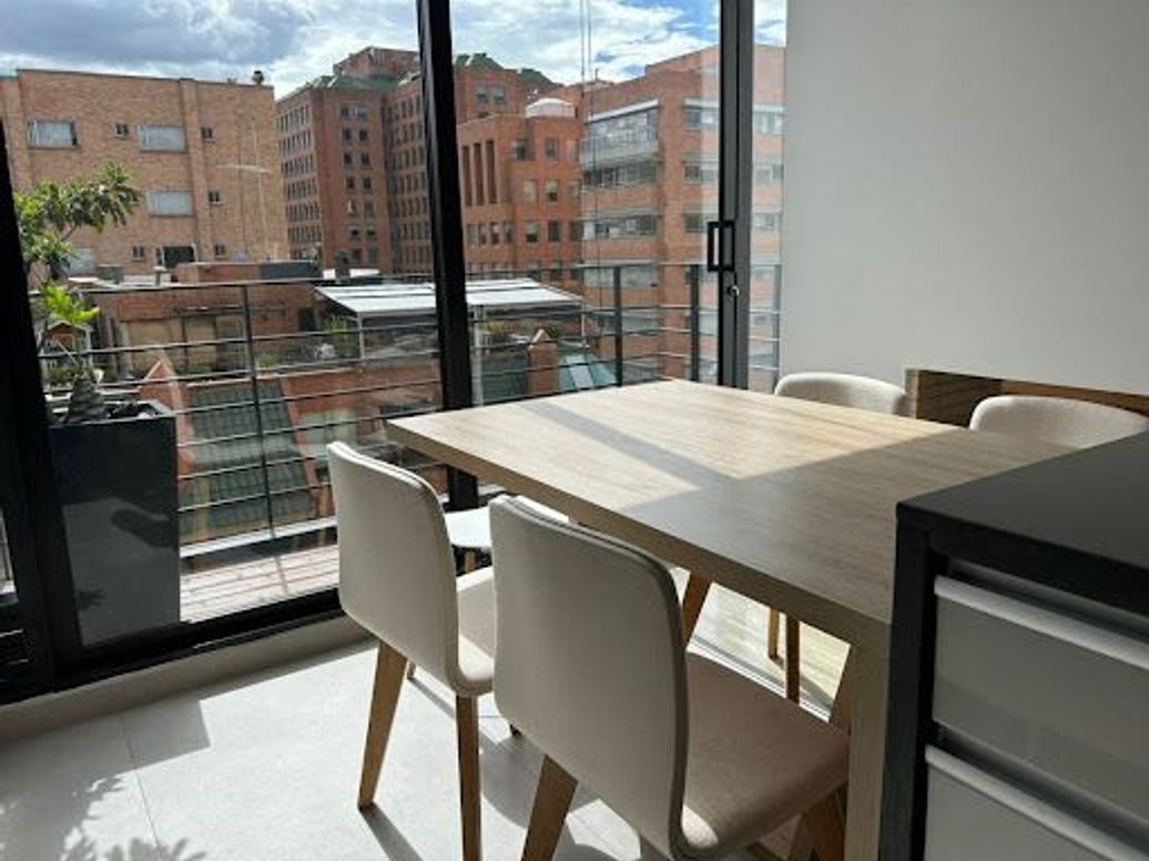Apartamento de 2 alcobas en arriendo en Chicó Norte 2, Bogotá, 82 m² · foto 8 de 20
