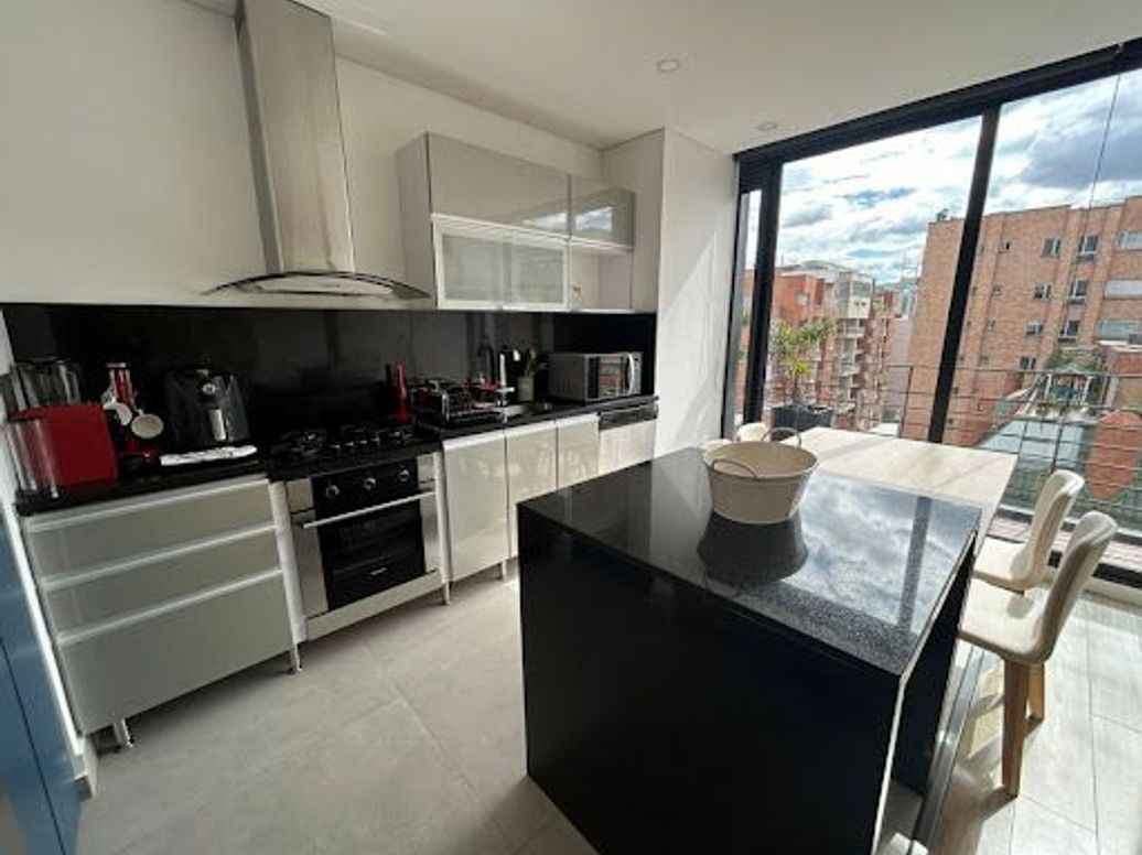 Apartamento de 2 alcobas en arriendo en Chicó Norte 2, Bogotá, 82 m² · foto 7 de 20