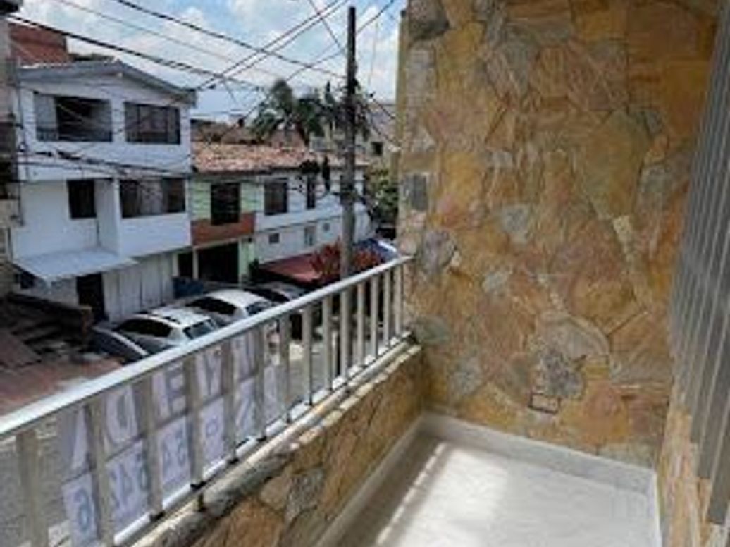 ARRIENDO de CASA en BELEN LAS PLAYAS, Medellín en Las Playas