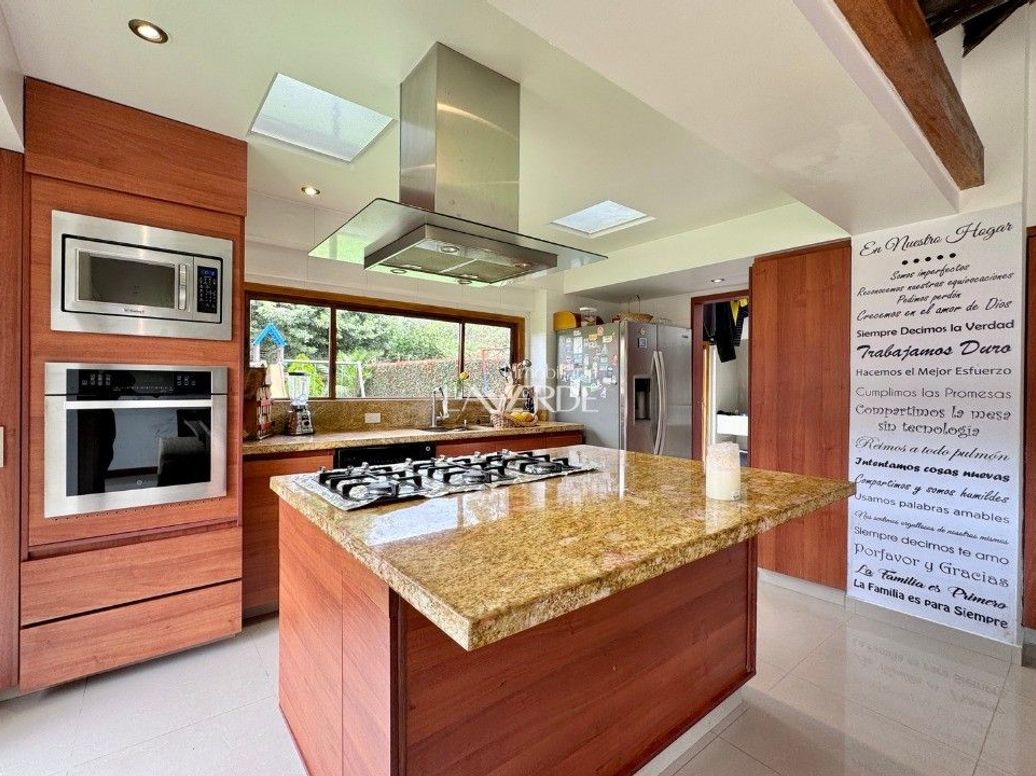 Casa de 3 alcobas en venta en San José De Bavaria, Bogotá, 260 m² · foto 10 de 20