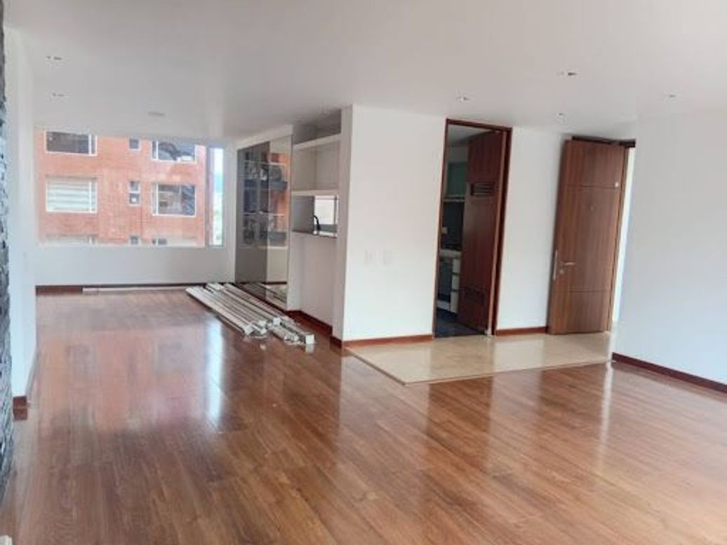 Apartamento de 3 alcobas en venta en La Felicidad, Bogotá, 140 m² · foto 5 de 17