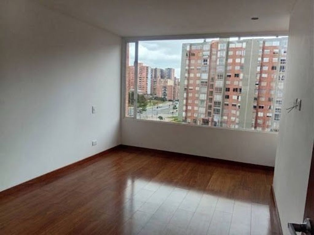 Apartamento de 3 alcobas en venta en La Felicidad, Bogotá, 140 m² · foto 7 de 17