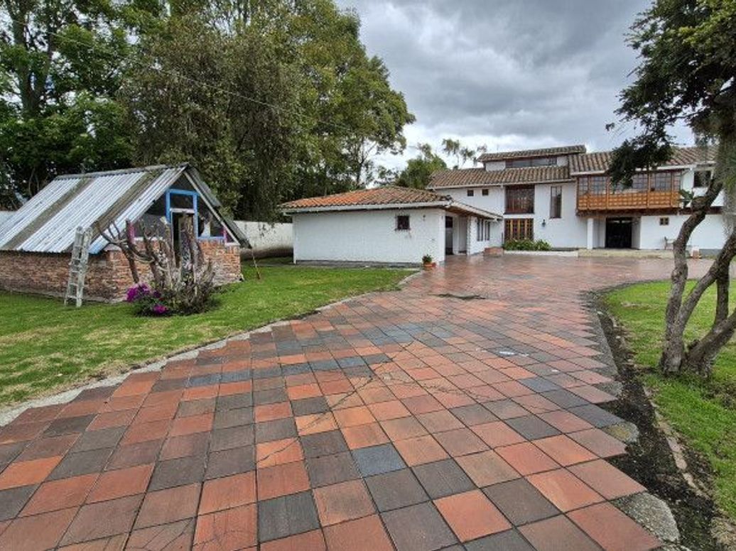 Casa de 4 alcobas en venta en San José De Bavaria, Bogotá, 1017 m² · foto 5 de 9
