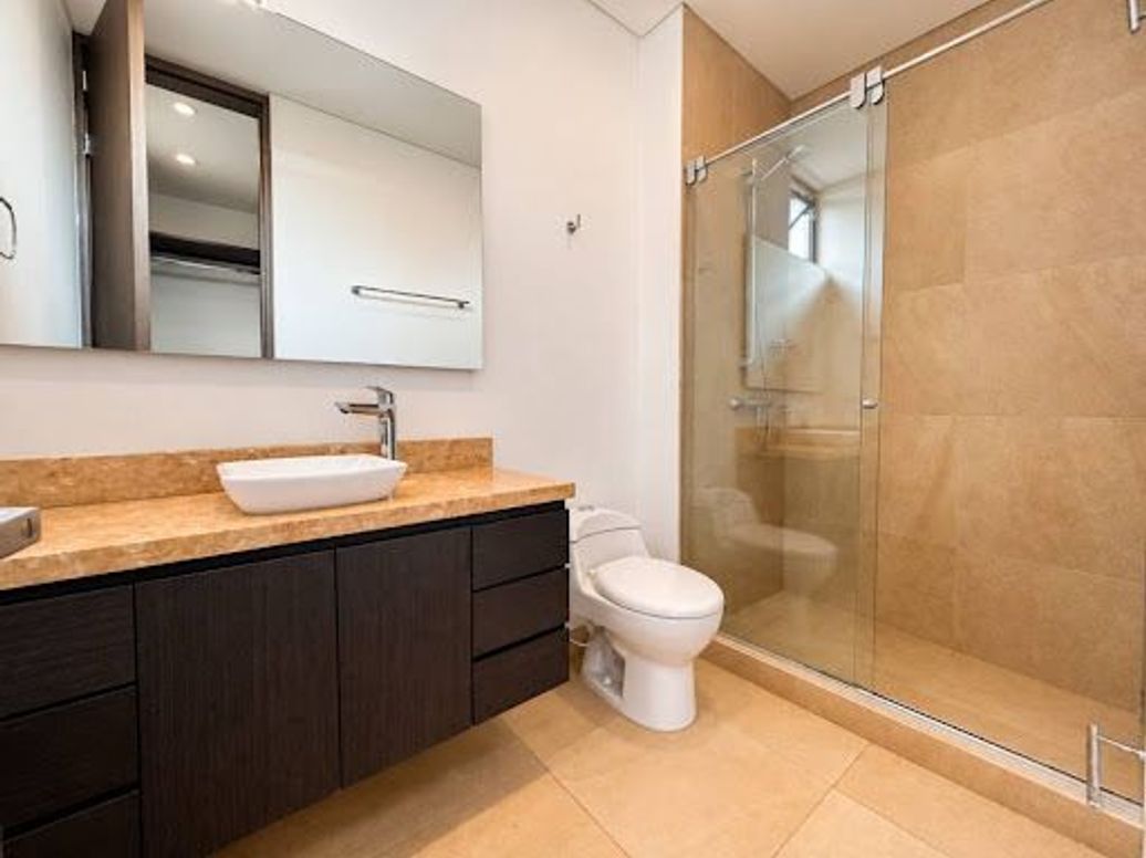 Apartamento de 3 alcobas en venta en Chicó Norte 2, Bogotá, 148 m² · foto 15 de 20