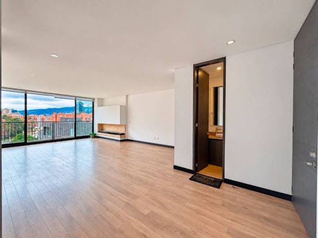 Apartamento de 3 alcobas en venta en Chicó Norte 2, Bogotá, 148 m² · foto 4 de 20