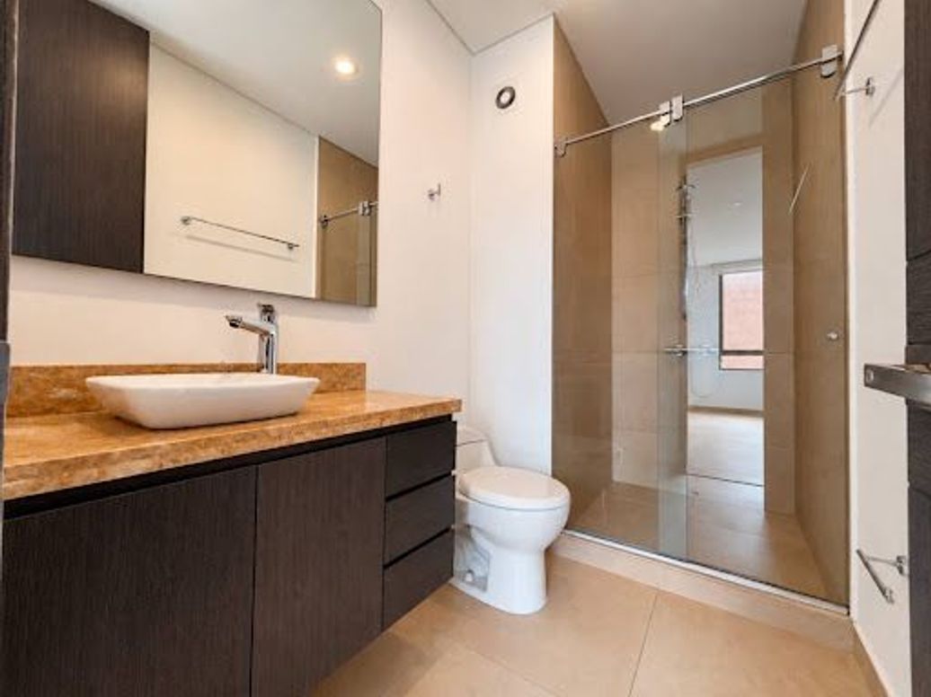 Apartamento de 3 alcobas en venta en Chicó Norte 2, Bogotá, 148 m² · foto 8 de 20