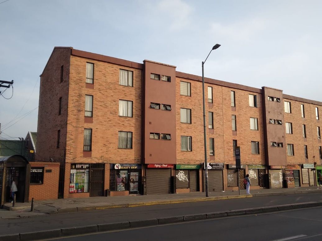 Apartamento de 3 alcobas en venta en Ruben Vallejo, Bogotá, 66 m² · foto 6 de 20