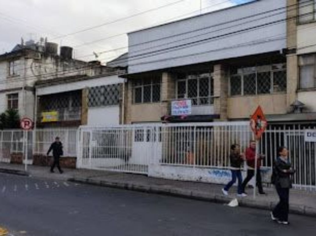 Casa de 5 alcobas en venta en Galerías, Bogotá, 295 m² · foto 6 de 7