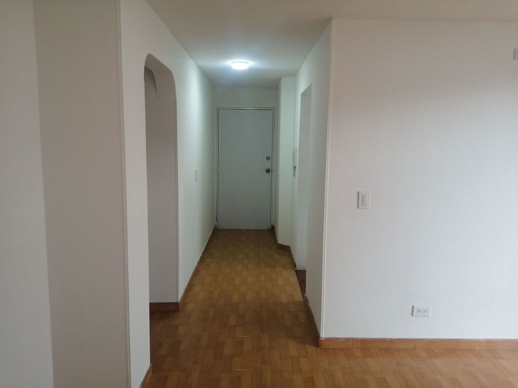 Apartamento de 3 alcobas en arriendo en Caobos Salazar, Bogotá, 70 m² · foto 2 de 20
