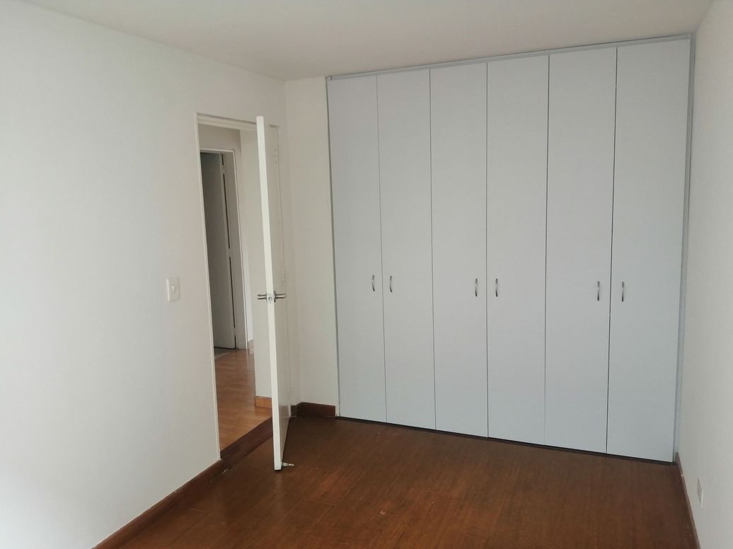 Apartamento de 3 alcobas en arriendo en Caobos Salazar, Bogotá, 70 m² · foto 8 de 20