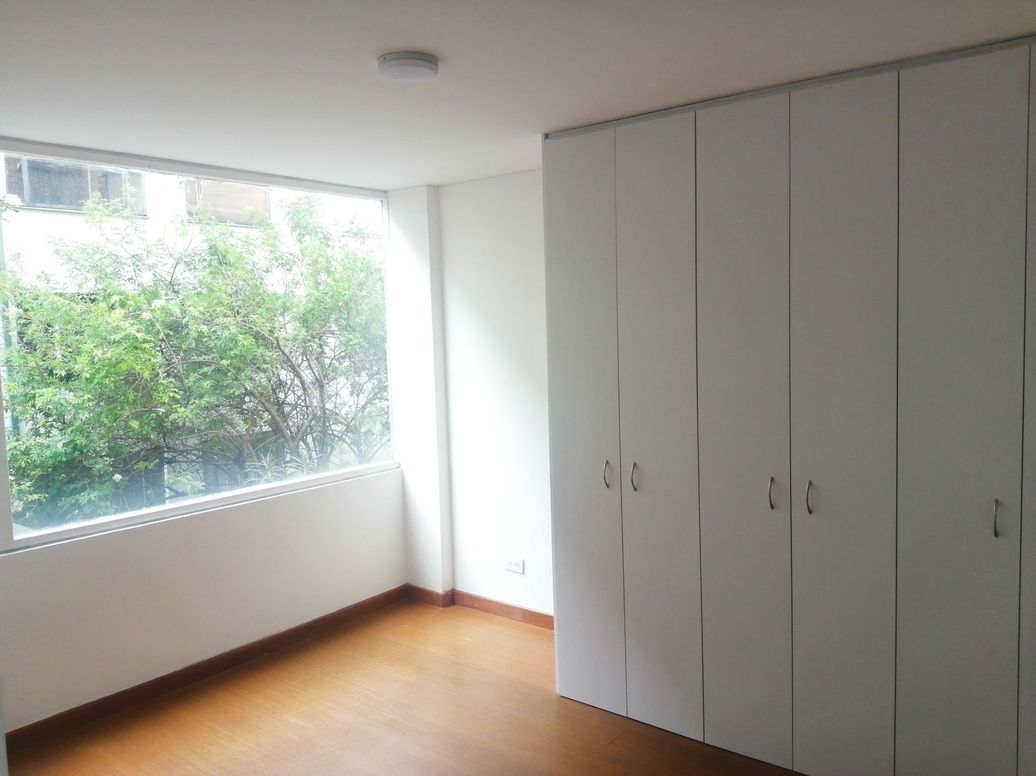 Apartamento de 3 alcobas en arriendo en Caobos Salazar, Bogotá, 70 m² · foto 10 de 20
