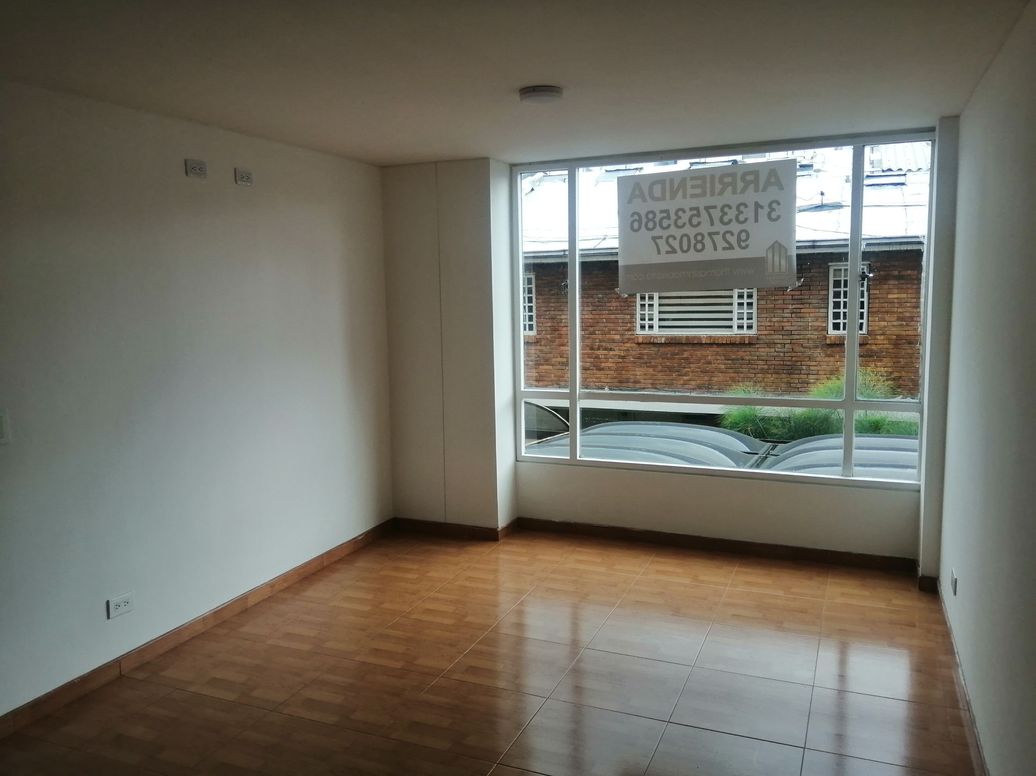 Apartamento de 3 alcobas en arriendo en Caobos Salazar, Bogotá, 70 m² · foto 17 de 20
