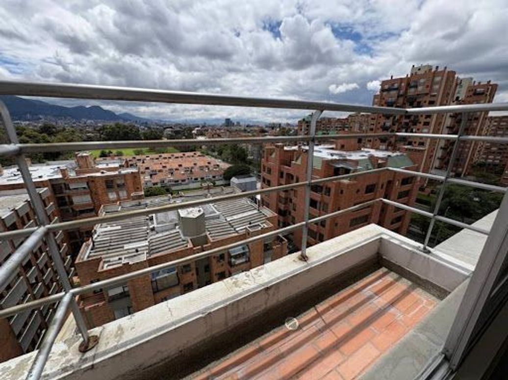 Apartamento de 2 alcobas en venta en La Calleja, Bogotá, 90 m² · foto 2 de 20