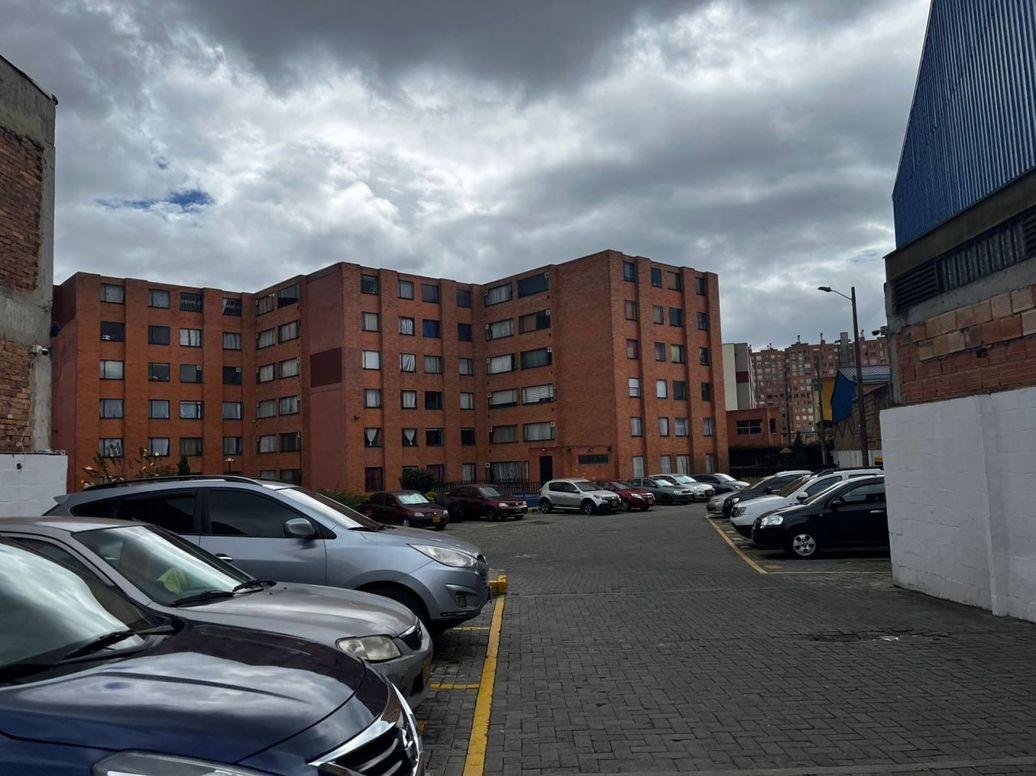 Apartamento de 2 alcobas en venta en Granjas Del Dorado, Bogotá, 47 m² · foto 8 de 16