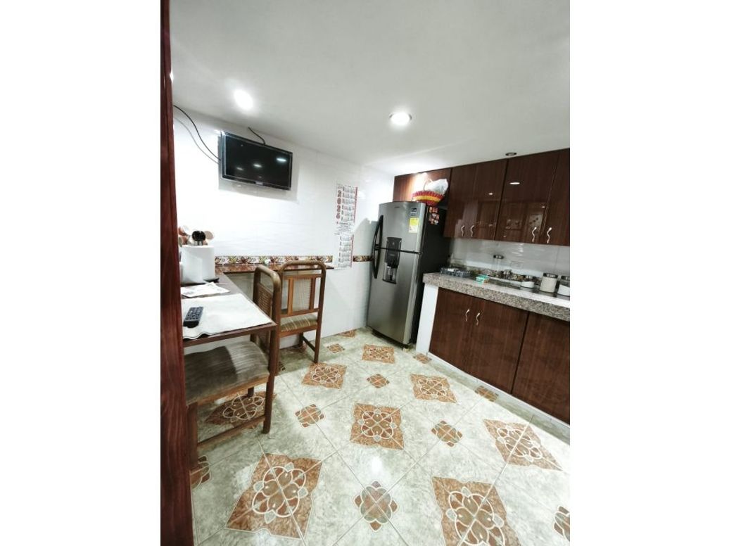 Casa de 4 alcobas en venta en Antonio Morales, Bogotá, 110 m² · foto 9 de 20