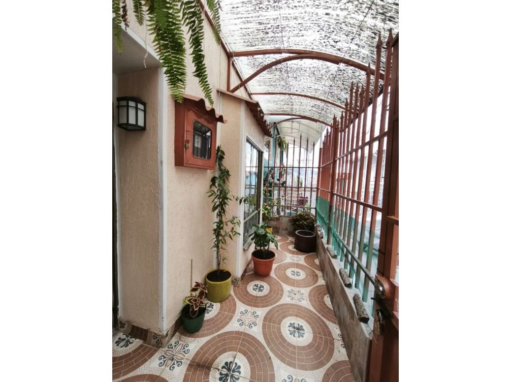 Casa de 4 alcobas en venta en Antonio Morales, Bogotá, 110 m² · foto 2 de 20