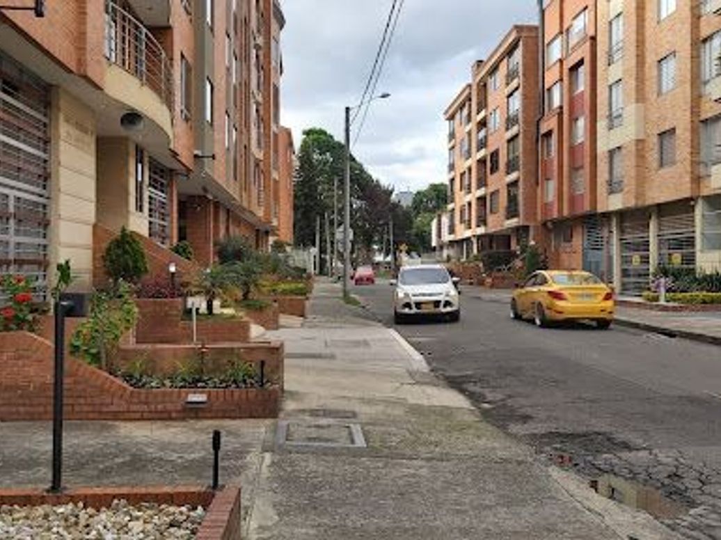 Apartamento de 2 alcobas en venta en El Batán, Bogotá, 53 m² · foto 2 de 19