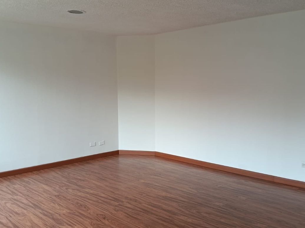 Apartamento de 3 alcobas en venta en La Castellana, Bogotá, 116 m² · foto 3 de 20