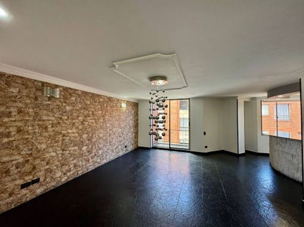 Apartamento de 2 alcobas en venta en Pasadena, Bogotá, 106 m² · foto 2 de 20