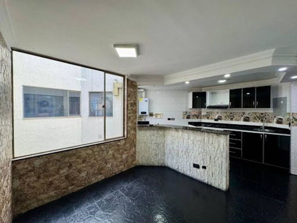 Apartamento de 2 alcobas en venta en Pasadena, Bogotá, 106 m² · foto 4 de 20