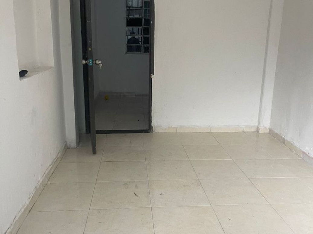 Casa de 15 alcobas en venta en Alcalá, Bogotá, 400 m² · foto 11 de 20