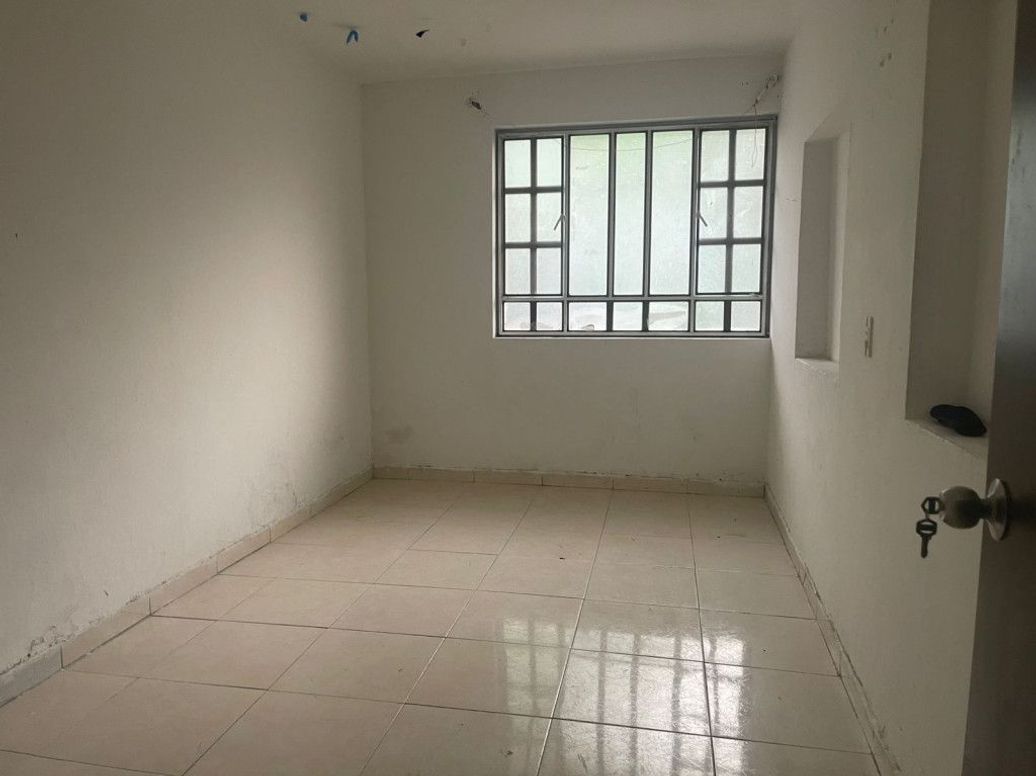 Casa de 15 alcobas en venta en Alcalá, Bogotá, 400 m² · foto 14 de 20
