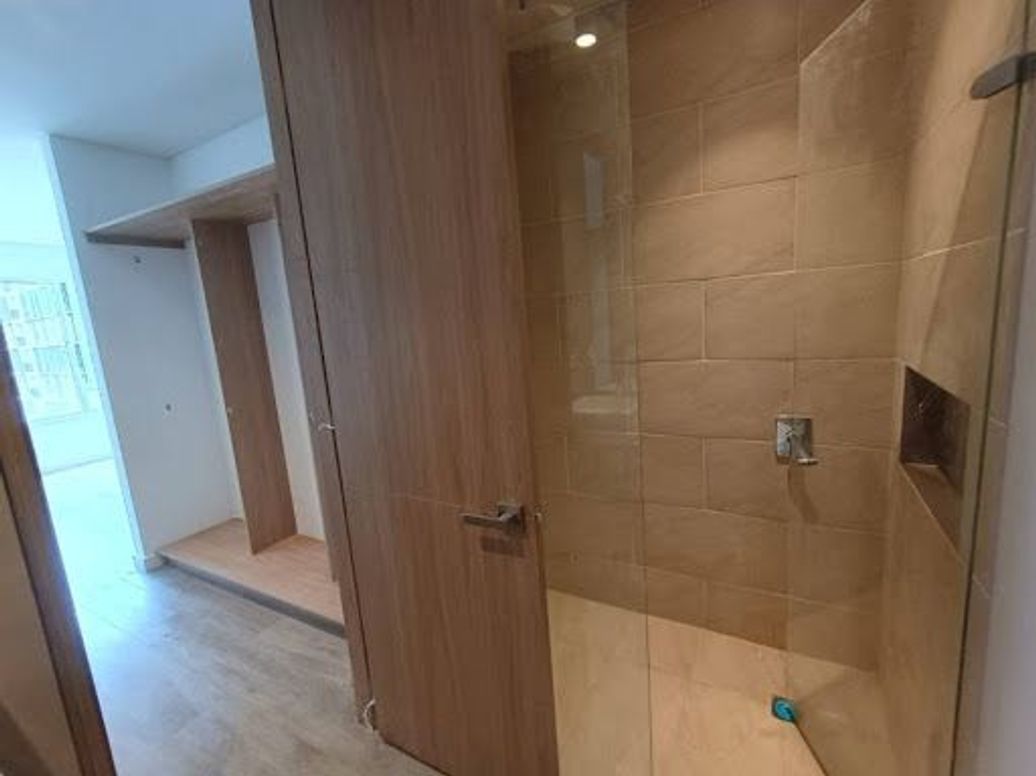 Apartamento de 1 alcoba en venta en Santa Barbara Oriental, Bogotá, 57 m² · foto 9 de 13