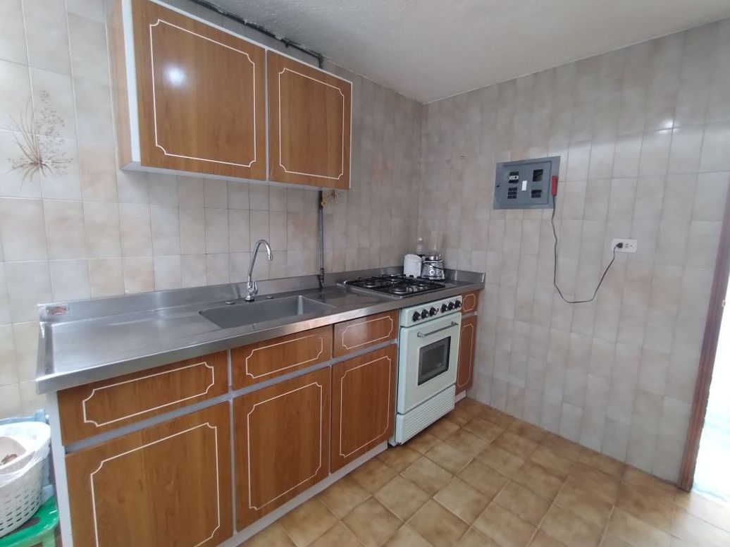 Casa de 5 alcobas en venta en Comuneros, Bogotá, 229 m² · foto 15 de 20