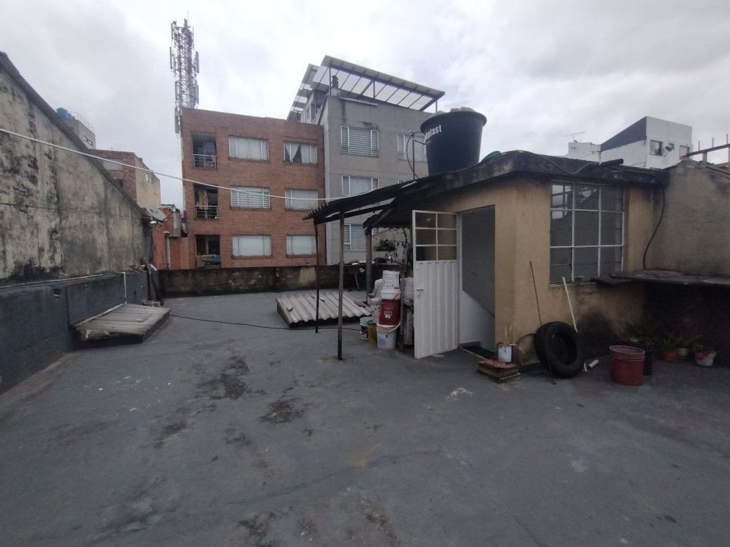 Casa de 5 alcobas en venta en Comuneros, Bogotá, 229 m² · foto 20 de 20