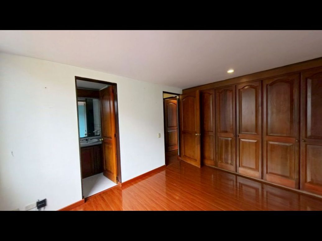 Apartamento de 4 alcobas en venta en Los Cedros, Bogotá, 90 m² · foto 7 de 20