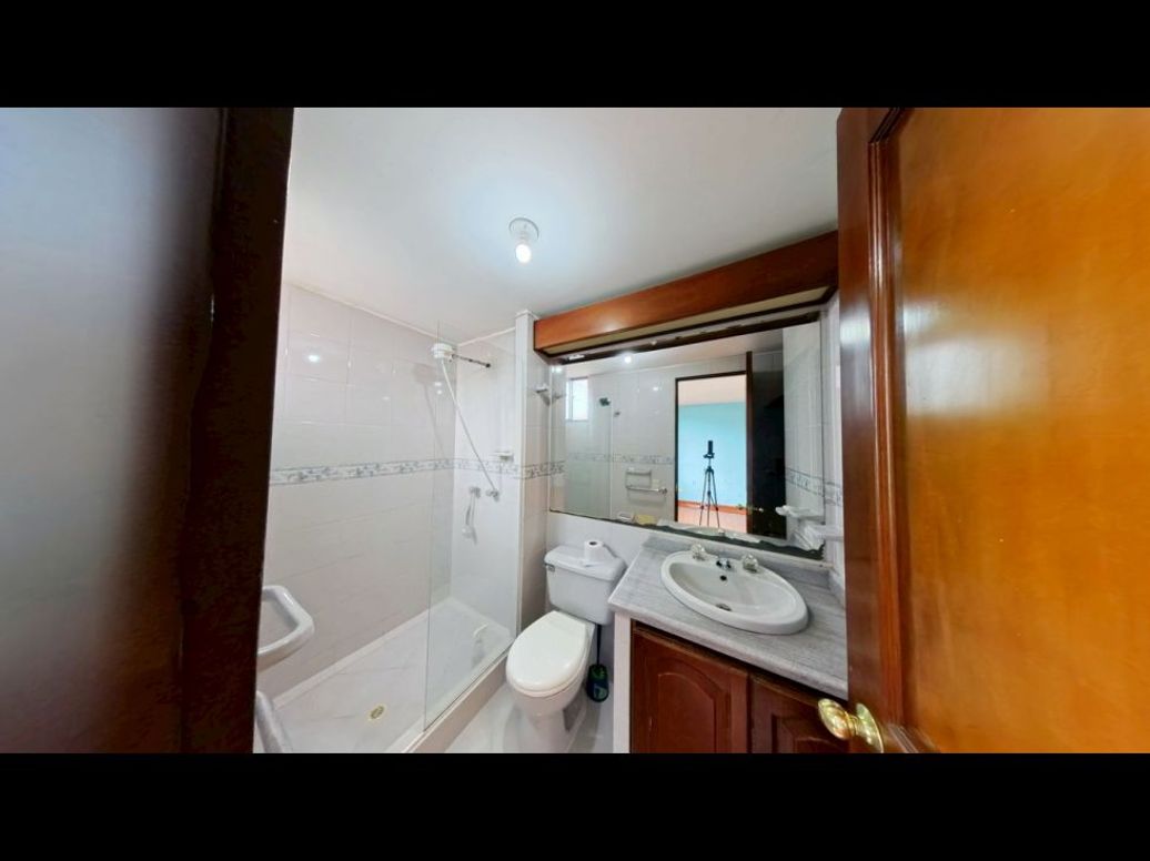 Apartamento de 4 alcobas en venta en Los Cedros, Bogotá, 90 m² · foto 12 de 20