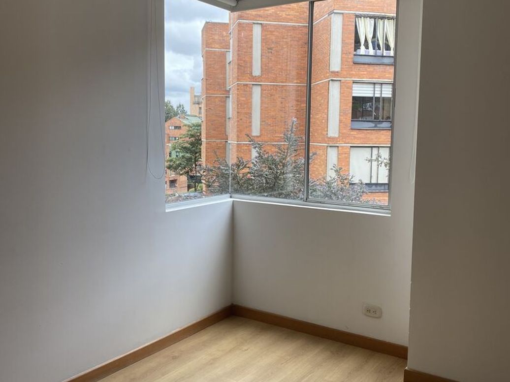 Apartamento de 2 alcobas en venta en María Cristina, Bogotá, 81 m² · foto 10 de 12